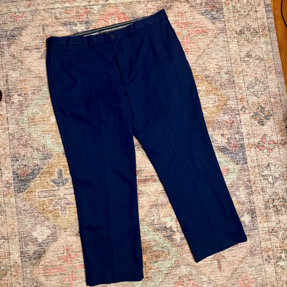 Men's Haggar Cool Right Performance Flex Classic Fit Pants. 44”x32”